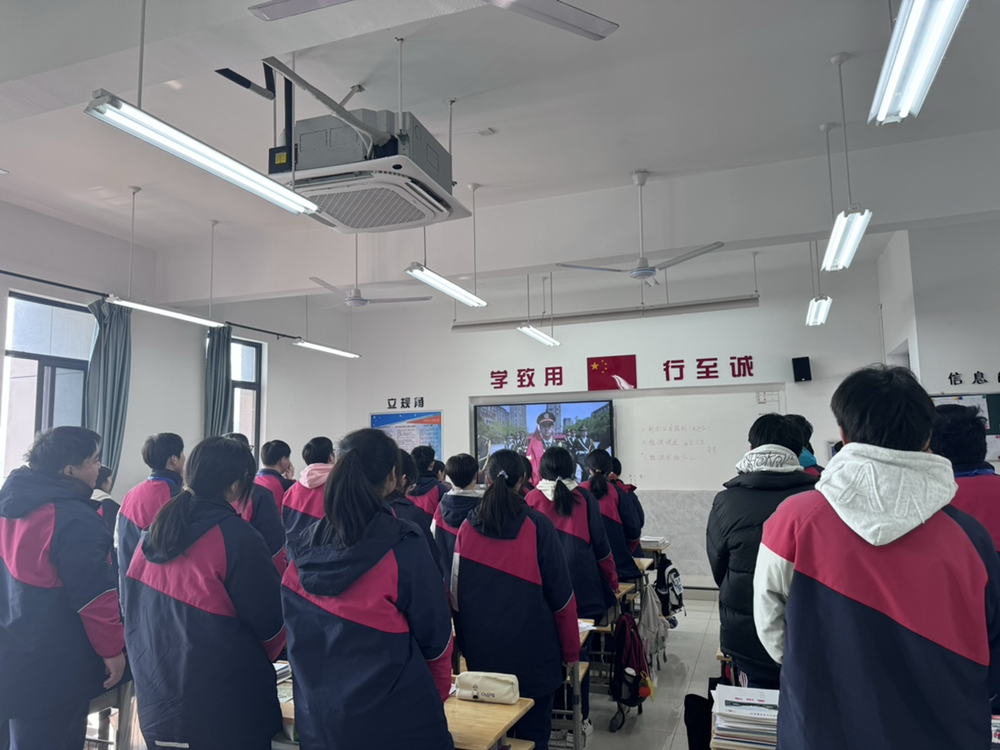 a200f8c745794d73acd0a149caa5650f.png